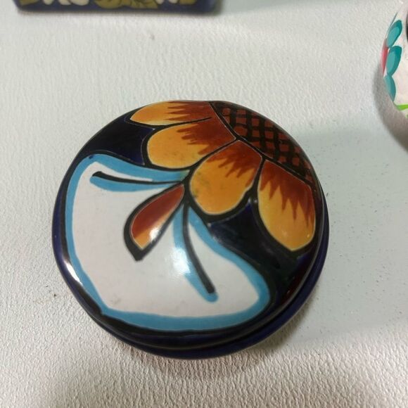 Handcrafted Floral Ceramic Small Trinket Box - Multicolor 2.5" - Picture 4 of 16